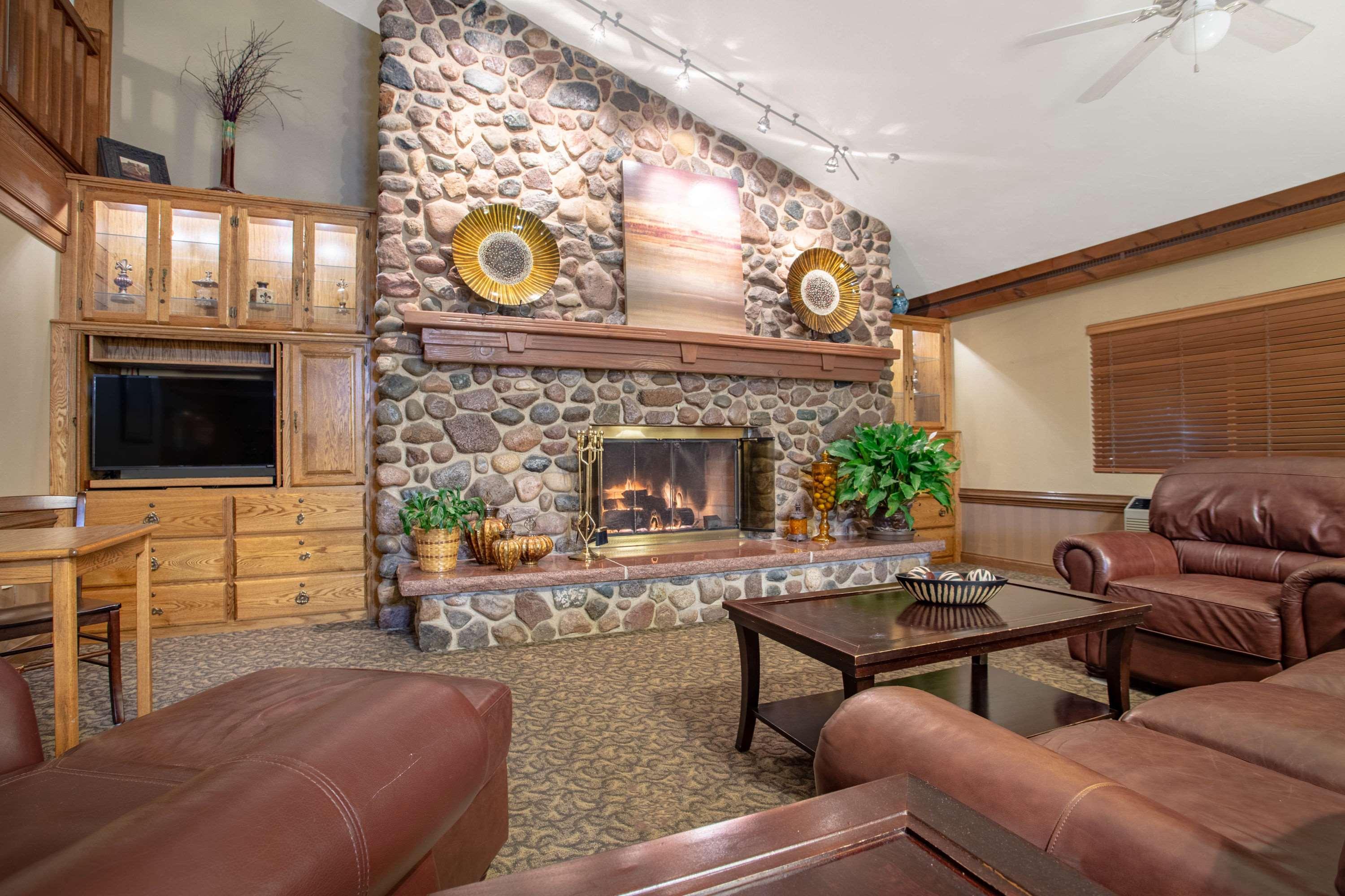 Americinn By Wyndham Green Bay West Экстерьер фото