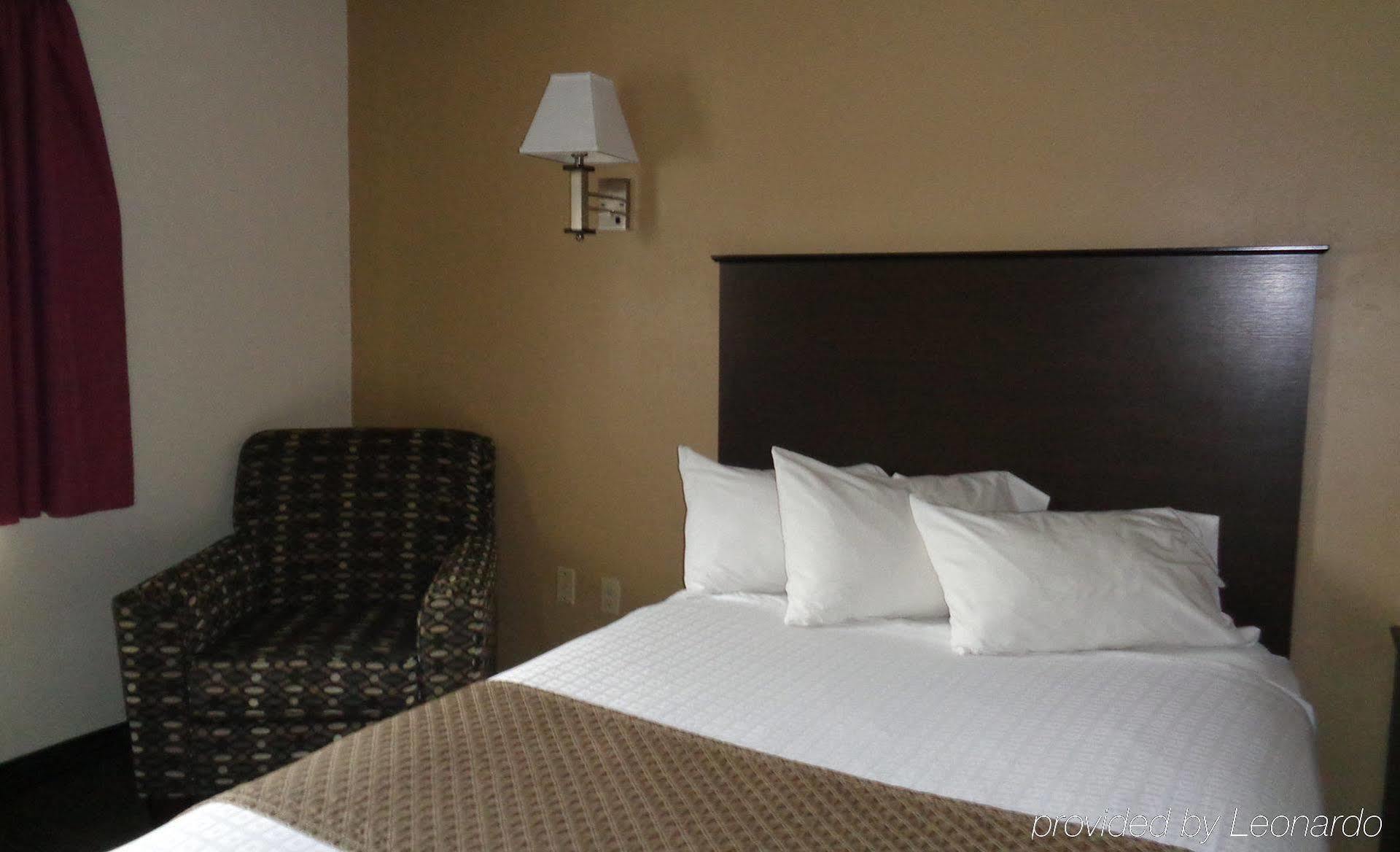 Americinn By Wyndham Green Bay West Экстерьер фото